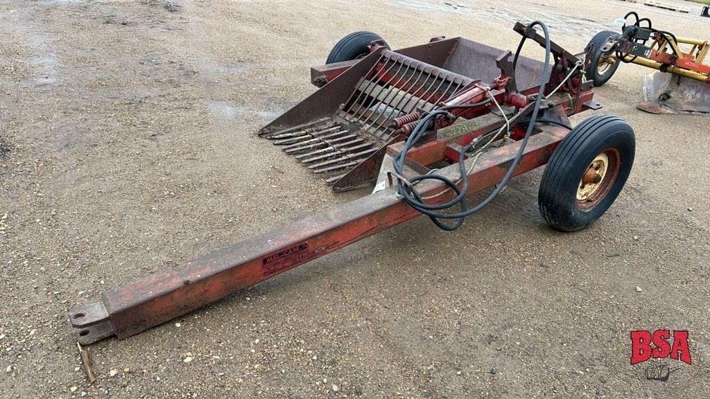 1975 Mel Cam Fork Type Rock Picker w/ Hyd. dump