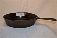 9 inch 'ERIE" Cast iorn skillet