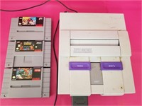 Vtg Super Nintendo SNES Console & Games Turns on