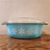 Pyrex Turquoise Snowflake Covered Dish