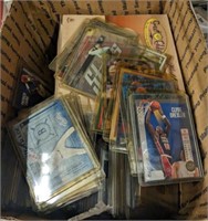 TRAY OF SPORTS CARDS ASSORTED