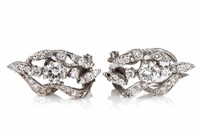 PAIR OF 18K WHITE GOLD AND DIAMOND EARRINGS, 6.9g