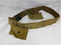 WWII belt with 2 pouches