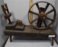Table Top Spinning wheel with wood peg hardware