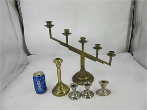 5 chandeliers dont un en laiton de 5 branches