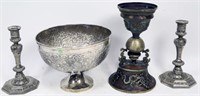 MIXED LOT OF FOUR DECORATIVE PIECES