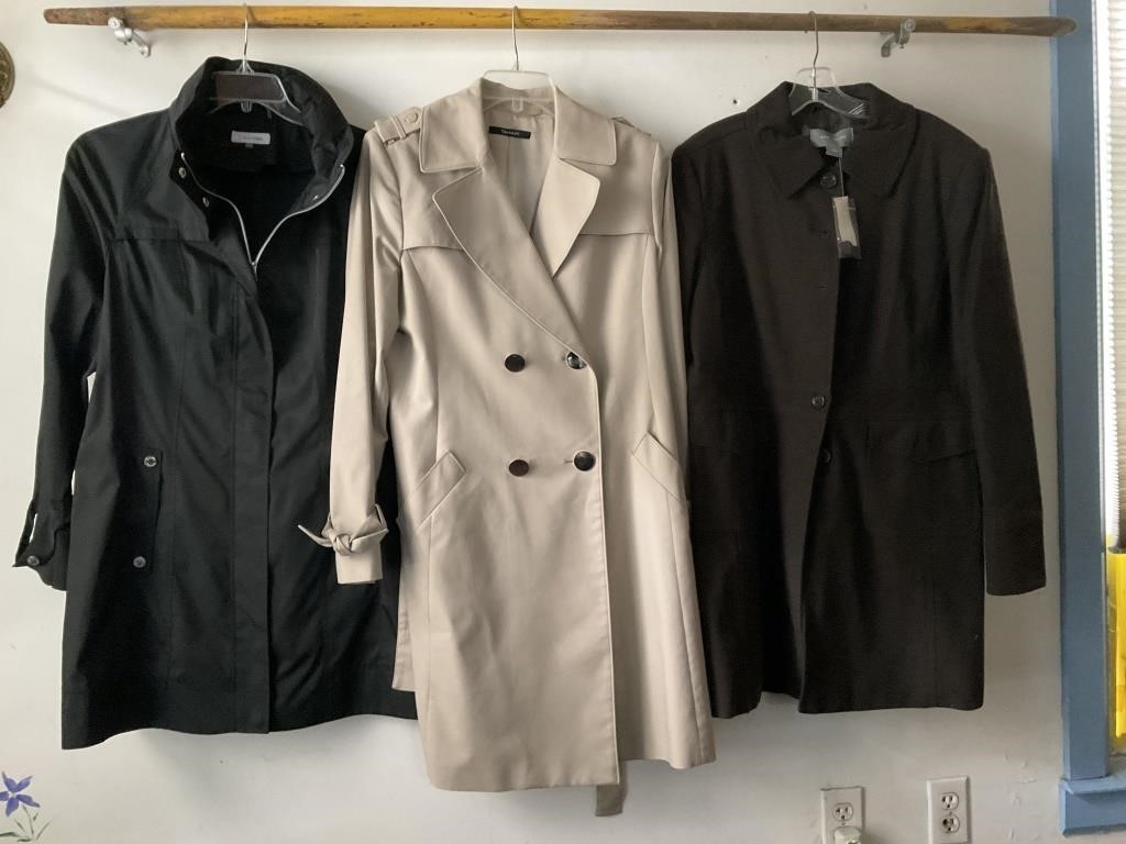 Women's Short Trench Coats