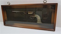 Turner Wall Pistol Display-9x22"