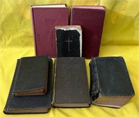 M - LOT OF VINTAGE BIBLES & PRAYER BOOKS (T30)