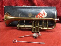 Vintage Conn Ltd. Brass trumpet w/case.