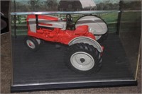 CAST IRON FORD 901 TRACTOR IN DISPLAY BOX