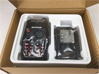 Baofeng B-580T Transceiver + Microphone