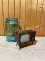 Vintage TV S&P Shaker Set