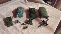 ARMY ACTION FIGURINES