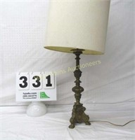 Vintage Brass Table Lamp - Needs A New Light Bulb