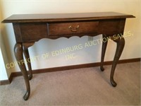 QUEEN ANNE SIDEBOARD / SOFA TABLE