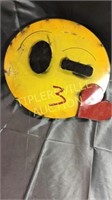 Metal kissy emoji 15”