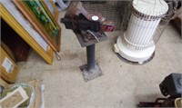 5 1/2" Vise on Stand