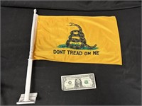 "Dont Tread On Me" Vehicle Window Flag