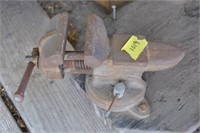 board with Tesco vise