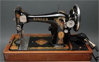 1923 Singer Sewing Machine Model 128