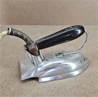 1940s Kwik Way Traveler Iron - works