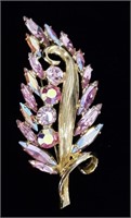 Gorgeous Vintage Pink Marquise Cut 2.5" Brooch Pin