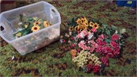 TOTE OF ARTIFICIAL FLOWERS AND PLASTIC FRUIT