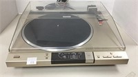 Pioneer turn table, model PL-L800. Works per