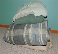 Comforter & Blankets