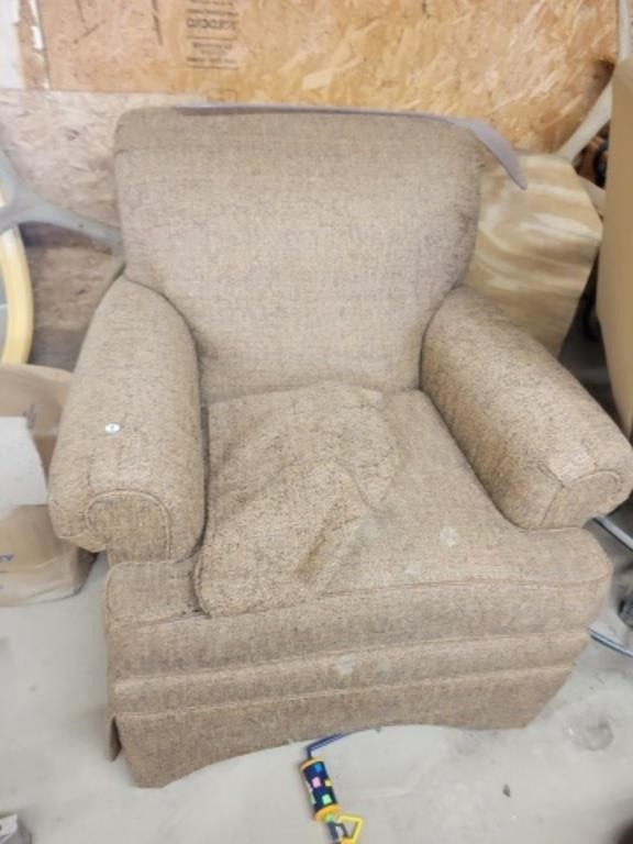 Cloth Straight Chair