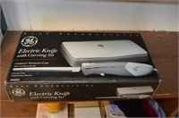 GE Electric Knife with Carving Set