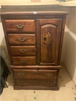 Heavy oak chest drawers