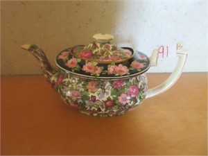 Floral print teapot