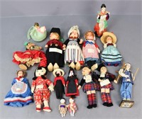 Worldwide Doll Club Collection / 14 pc