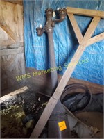 Horse Stall Contents - Plastic Lamp Post,