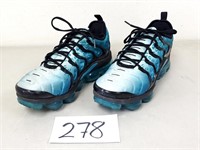 Men's Nike Air VaporMax Plus Shoes - Size 11