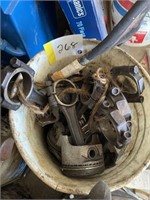 Parts bucket w/ rods