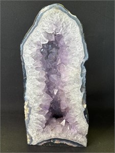 Tower amethyst crystal geode