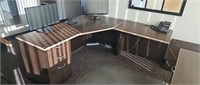 71x71-in L-shaped desk with Hutch