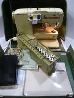 Bernina Sewing Machine - Working