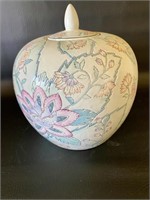 Chinese 10" Porcelain Ceramic Jar/Vase w/ lid