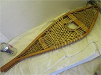 32" childs snow shoes