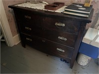 Oak 4-Drawer Chest & Mirror