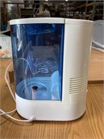 Vicks humidifier 9x4x13