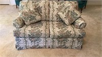 Loveseat 52x30