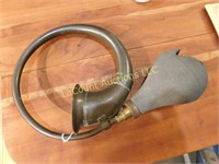 brass horn, bulb deteriorated