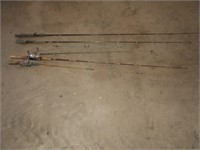 4 FISHING RODS 3 HAVE REELS