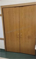 Double closet doors with HD hinges. 60×81½.