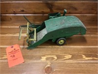 JD pull type combine wagon w/canvas